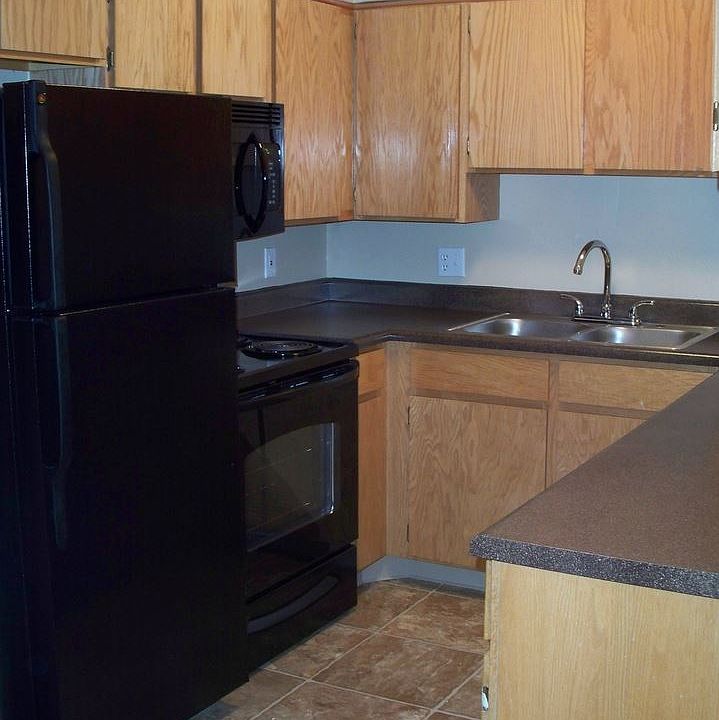 2nd image of 206 E Vantana Ct APT 2
