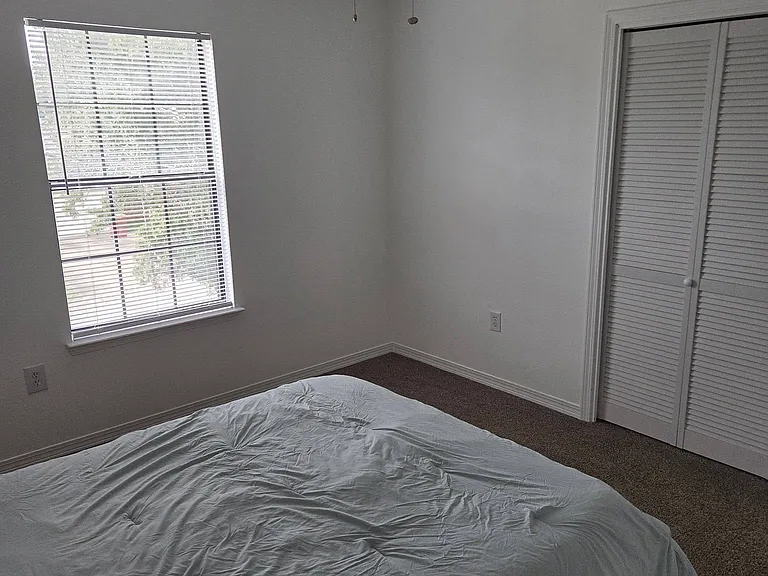 205 Southview Dr — Photo 36