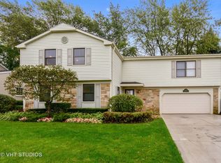 669 Aspen Dr, Buffalo Grove, IL 60089