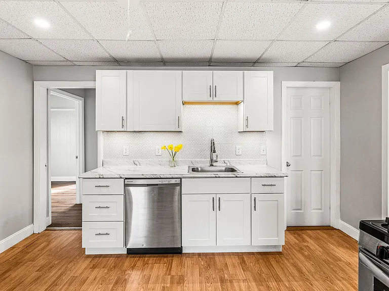 95 Green Hill Pkwy #2 — Photo 3
