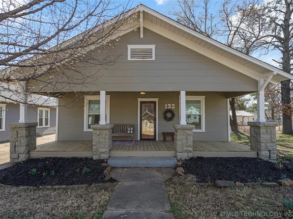 132 W Bryan Ave, Sapulpa, OK 74066