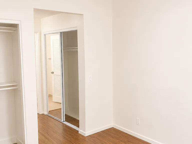 Kester Place — Photo 36