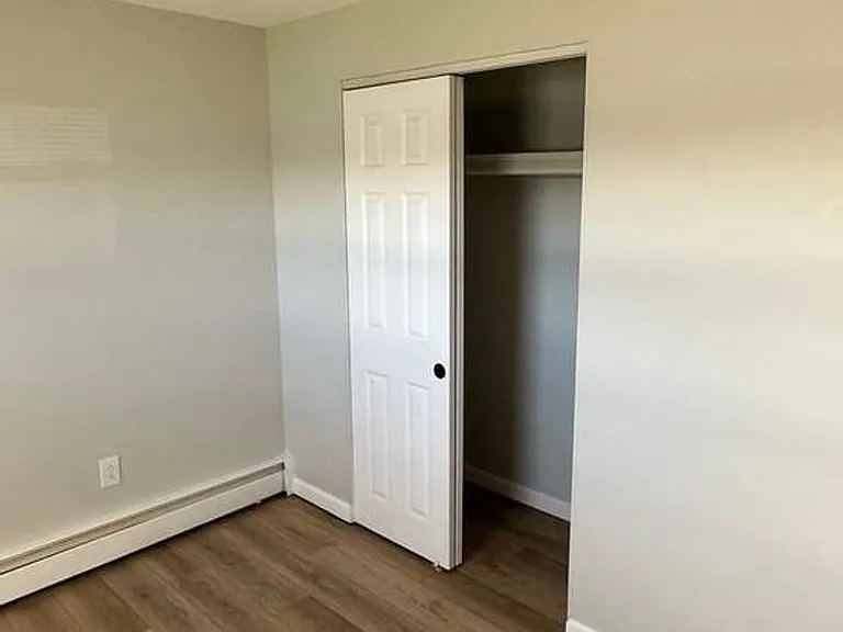 205 Main St. — Photo 17