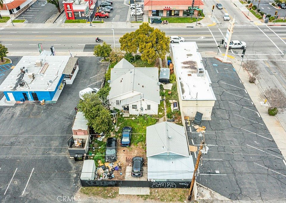 1st image of 815 W Highland Ave