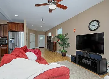 1354 SE 194th Pl — Photo 9