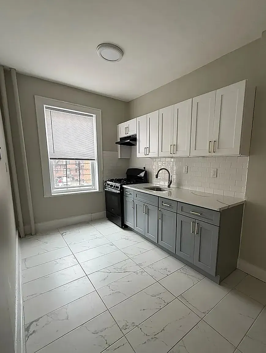Building Photo - 196 Roseville Ave #32C