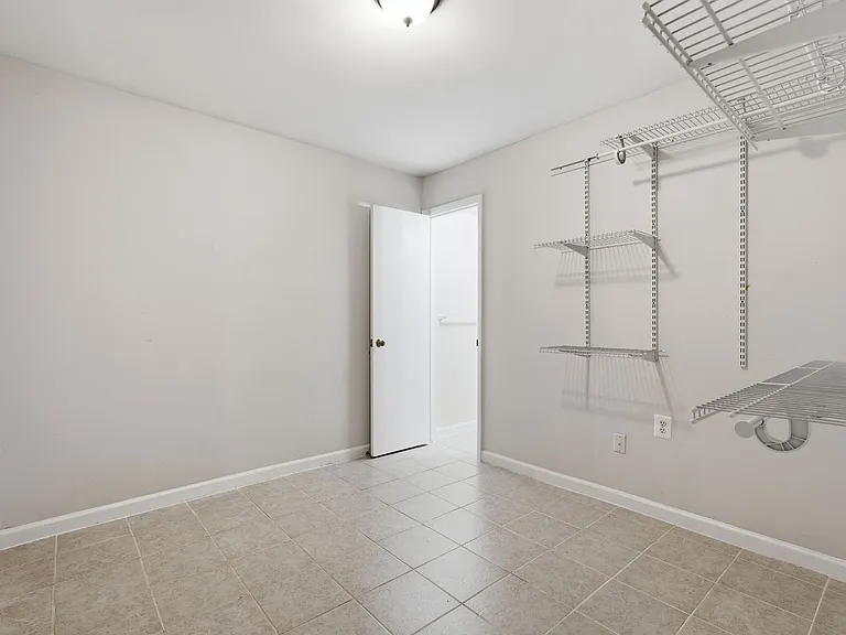 1204 Brethour Ct — Photo 19