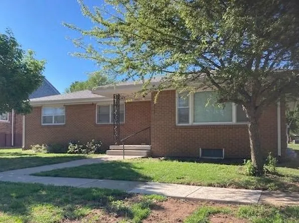 213 E Main St, Mount Hope, KS 67108