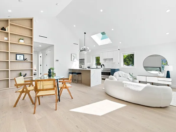 6168 Granville St, Vancouver, BC V6M 3E3