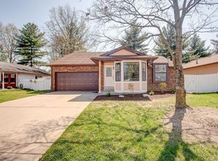 1513 Royal Oak Ct, O'Fallon, IL 62269