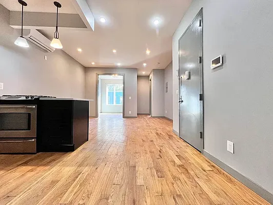 Rented by ERNY LLC | media 2