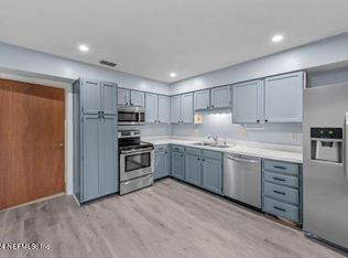 1666 Ashwood Cir, Middleburg, FL 32068