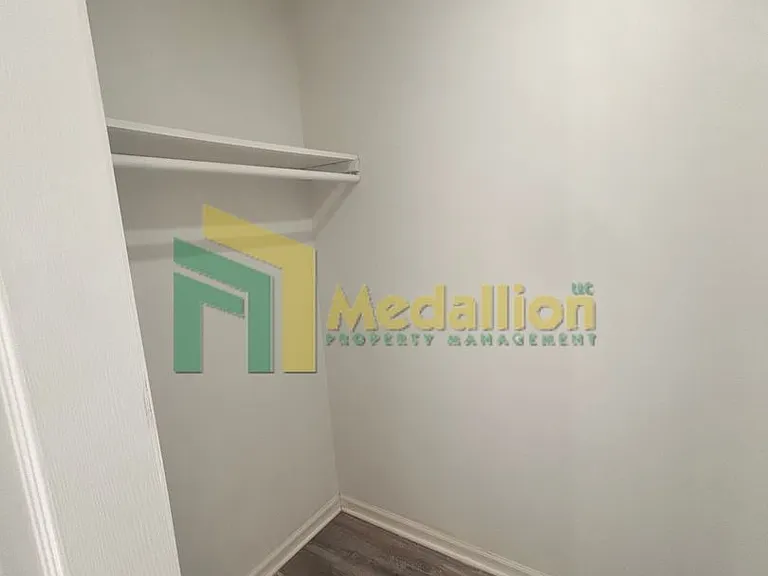 5954 S Maplewood Ave — Photo 25