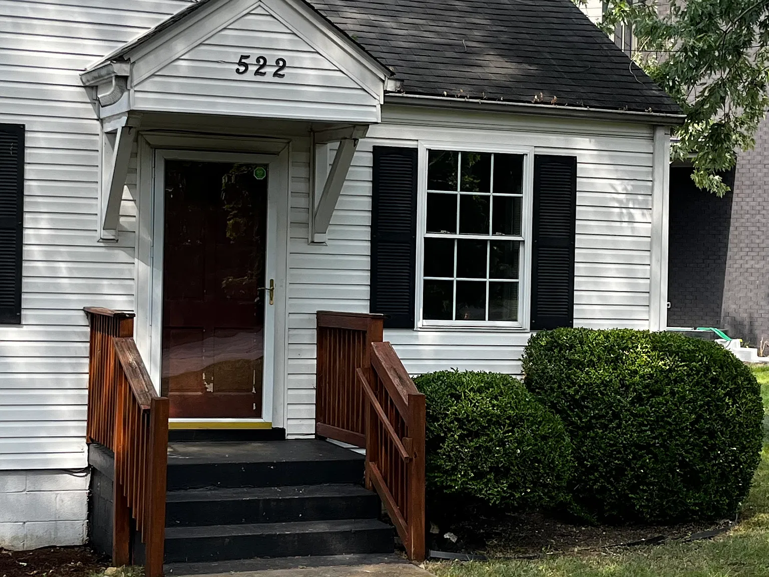 522 Camden Dr — Photo 3