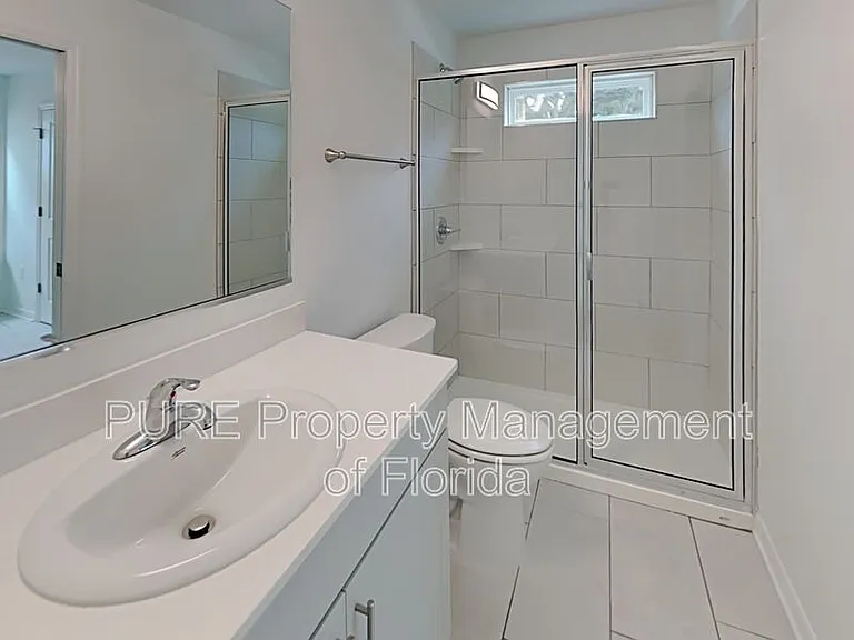 710 NE 4th St #101 — Photo 22