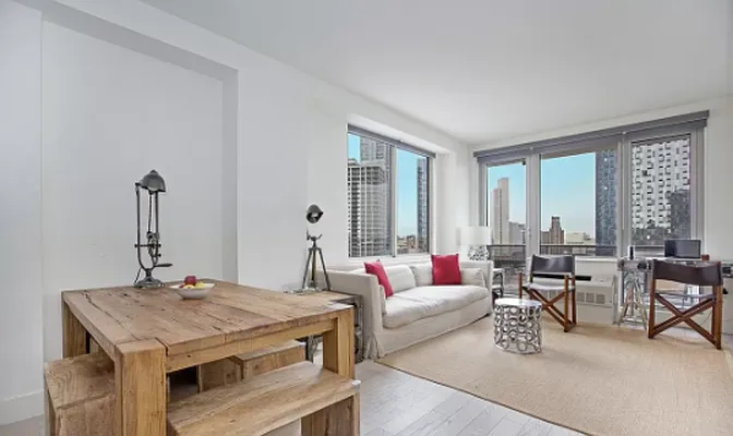 Rented by Nest Seekers International | media 4