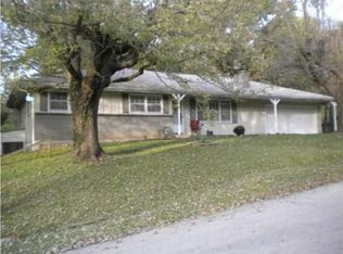 5522 Sloan Ave, Kansas City, KS 66104
