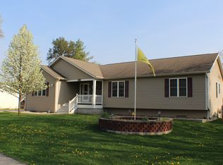 117 W Chestnut St, Silver Lake, WI 53170