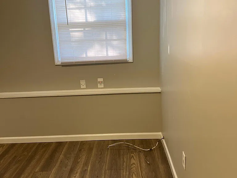 77 Garner Ave — Photo 26