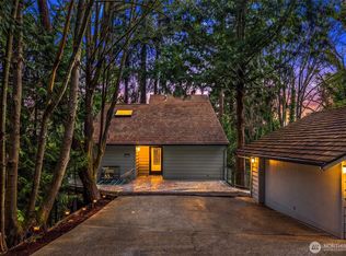 Chestnut Hill, Mercer Island, WA 98040