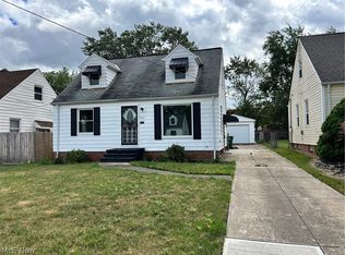 5211 Henry St, Maple Heights, OH 44137