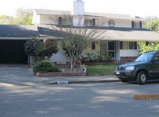 1660 E Foothill Dr, Santa Rosa, CA 95404
