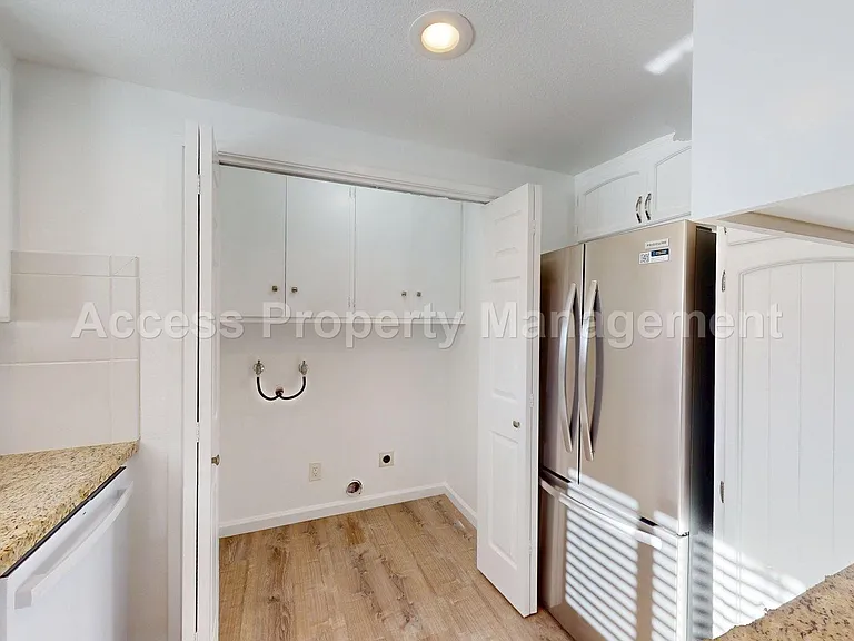 229 Starr Ave — Photo 8