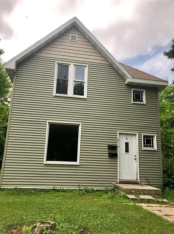 2 bed, 1156 sqft, $895 — Photo 2