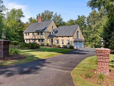 11 Old Farm Rd, Hopkinton, MA, 01748