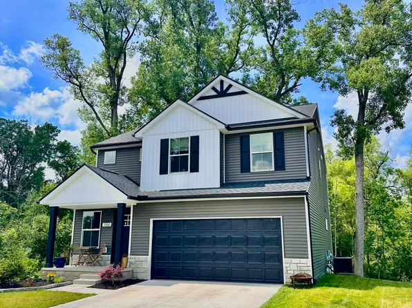 700 Machnik Dr, Chelsea, MI 48118