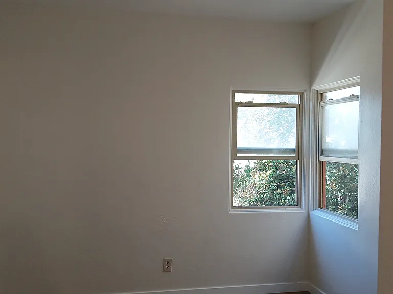 2922 Upshur St — Photo 16