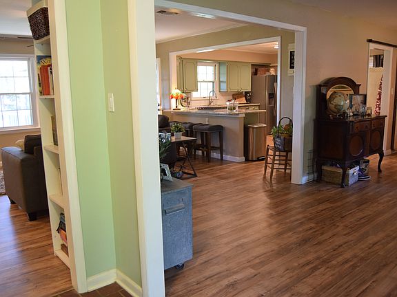Foyer to Formal Living