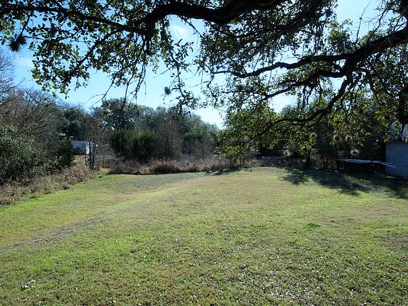 Backyard / greenbelt behind 