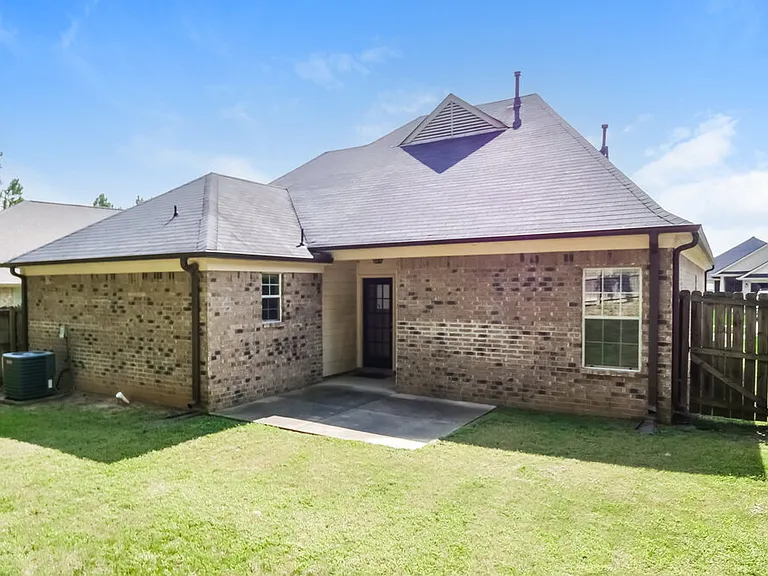 7852 Ridgedale Dr — Photo 16