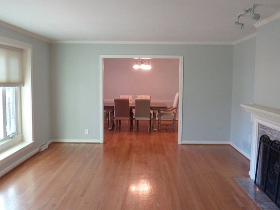 5th image of 610 W Quincy St