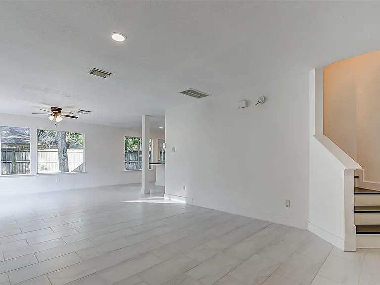 21892 Silver Oak Ct — Photo 6