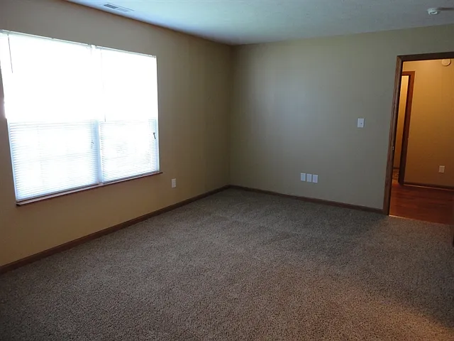 755 Mallory Pkwy — Photo 7