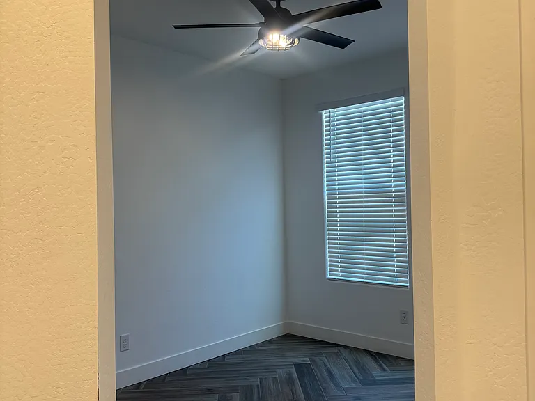 2521 S 180th Dr — Photo 24