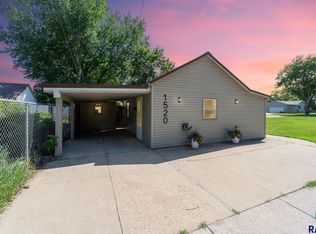 1520 N Highland Ave, Sioux Falls, SD 57103