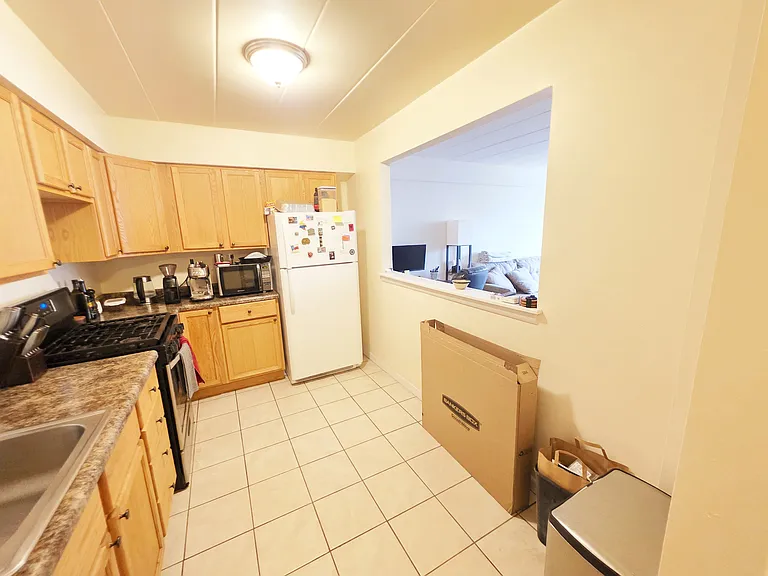 6821 N Sheridan Road — Photo 3
