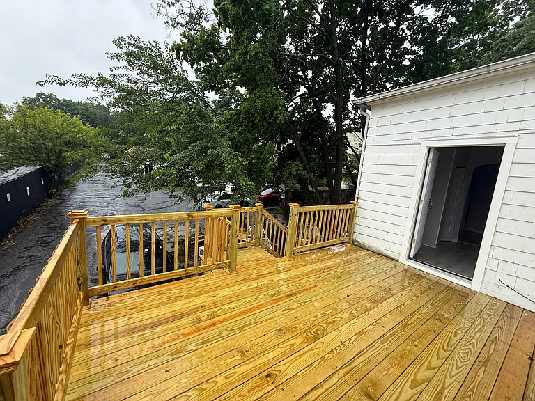 17 Davis St #2R — Photo 26