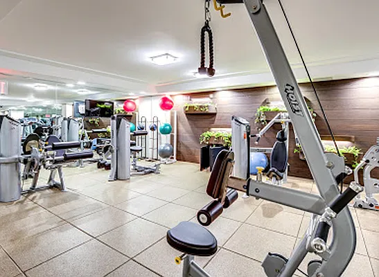 Rented by Greystar | media 20