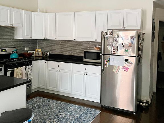 2nd image of 2907-09 N Mildred Ave #2907-1