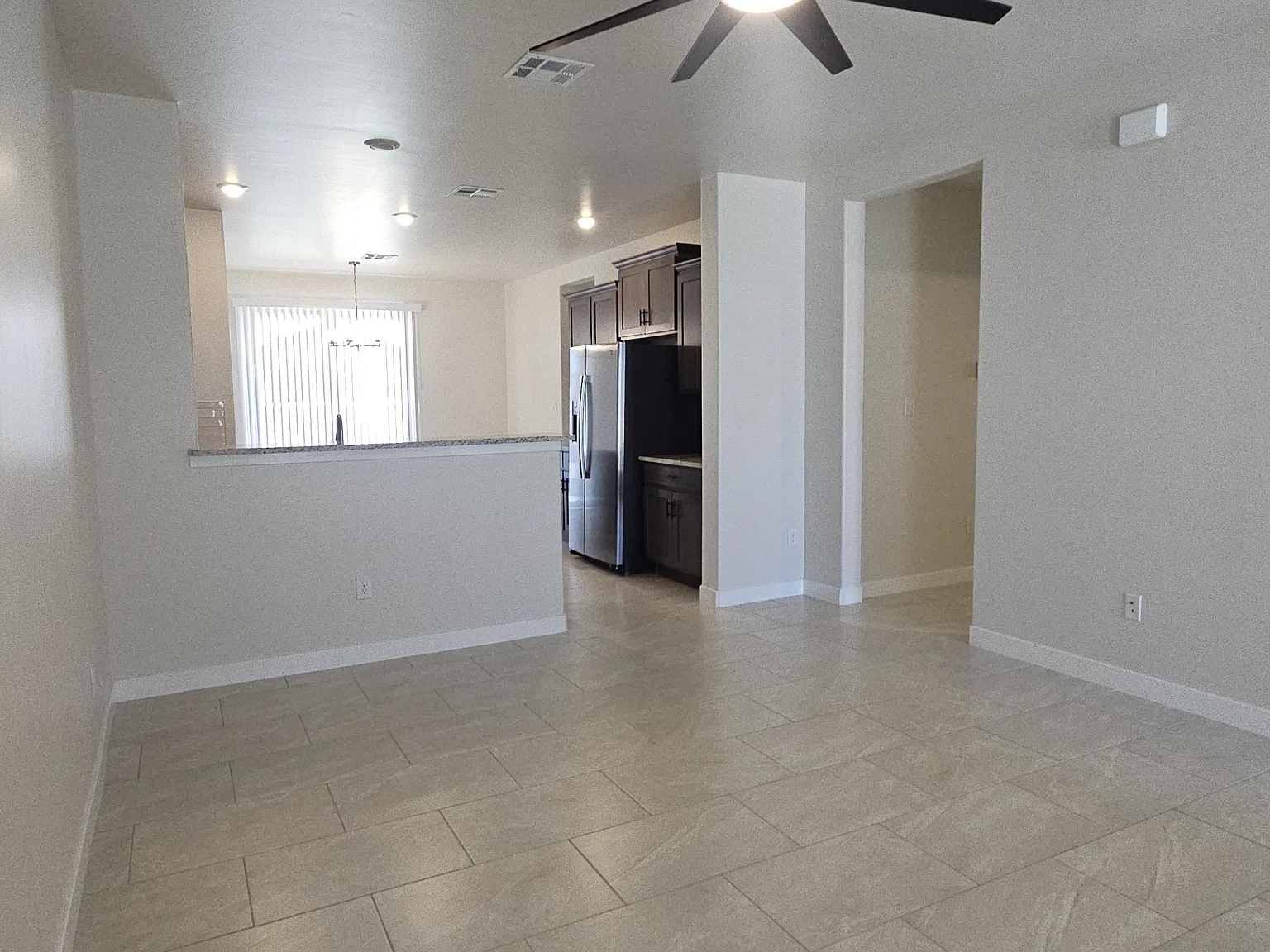 3 bed, 1324 sqft, $1,850 — Photo 2