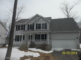 8149 Mayfair Rd, Tobyhanna, PA 18466