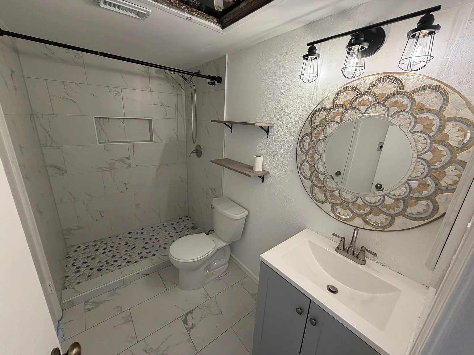 1 bed, 760 sqft, $1,200 — Photo 2