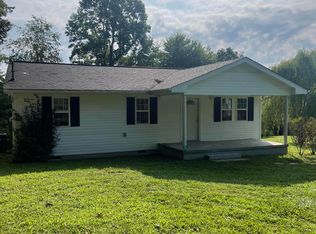 562 Vanzant Rd, Lily, KY 40740