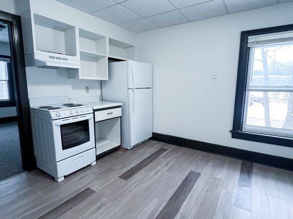 215 E Green St UNIT 4