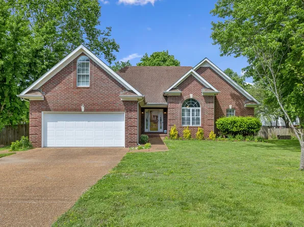 2591 Milton Ln, Thompsons Station, TN 37179