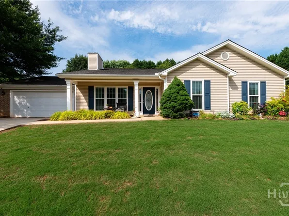 281 Natchez Cir, Winder, GA 30680